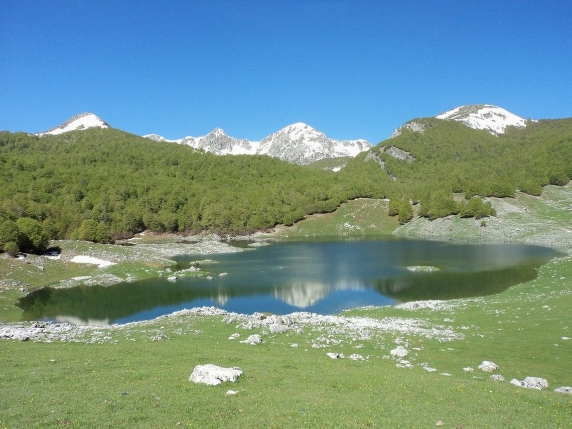 Il Lago Vivo il 9 Maggio 2013 a distanza di 1 mese