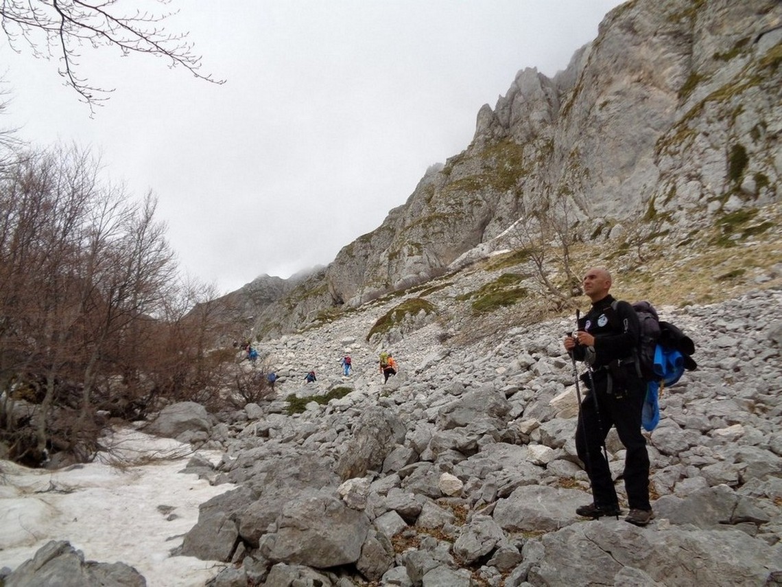Inizia la parte  rocciosa