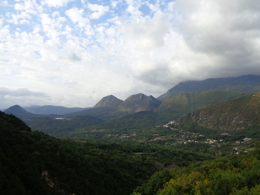 Il Molise con Pizzone dall'alto