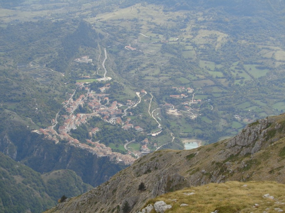 Barrea dall'alto
