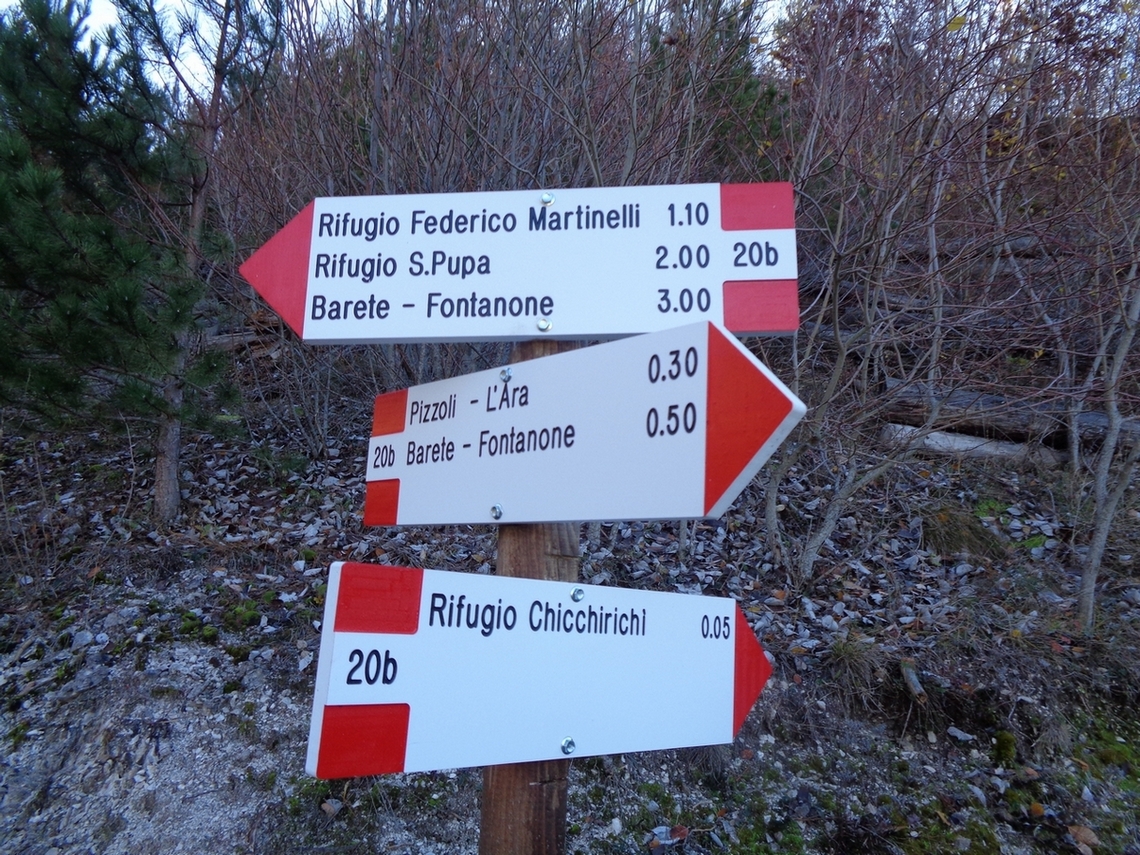 A destra per il Primo Rifugio di oggi