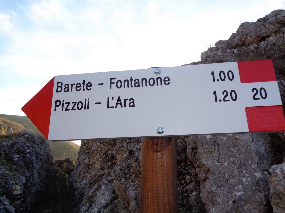 subito a sinistra