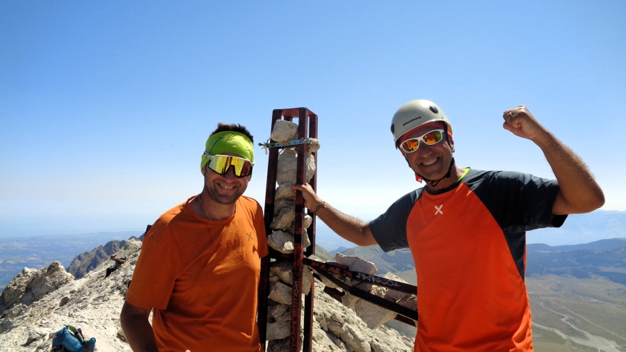 Con il camoscio marsicano Francesco Proia attraverso la VIA DAFNE e la VIA CIERI per la traversata-anelo del Monte Infornace-Prena e il Bivacco Desiati sul Gran Sasso d'Italia