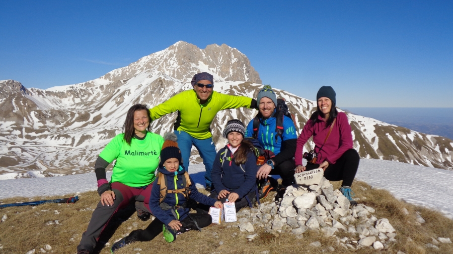 Con gli OTTO SCARPONI e la Zia Monica per la traversata delle cime del Monte Scindarella sul Gran Sasso d'Italia