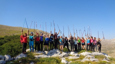 Il 1° Raduno in Montagna delle ragazze del Club 2000m per l&#039;anello del Costone sul Velino-Sirente