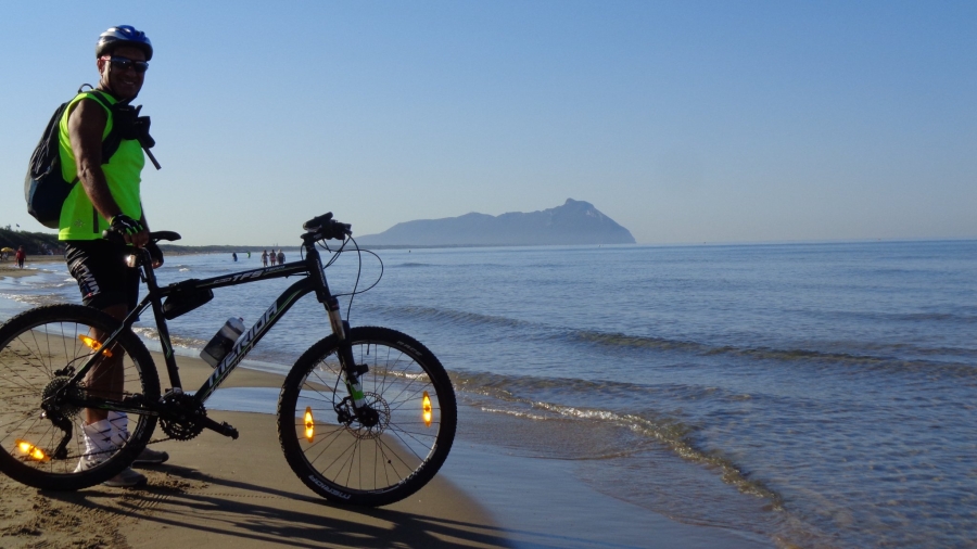 Solitari MTB intorno al Lago di Caprolace dal Circeo verso Latina e ritorno