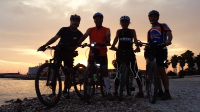 Lo spinoso viaggio in MTB sulla ferrovia che non c'è: Dalle colline Etrusche di Sutri fino al Mar Tirreno  con la sorpresa della nuova Biker Anna Sampò